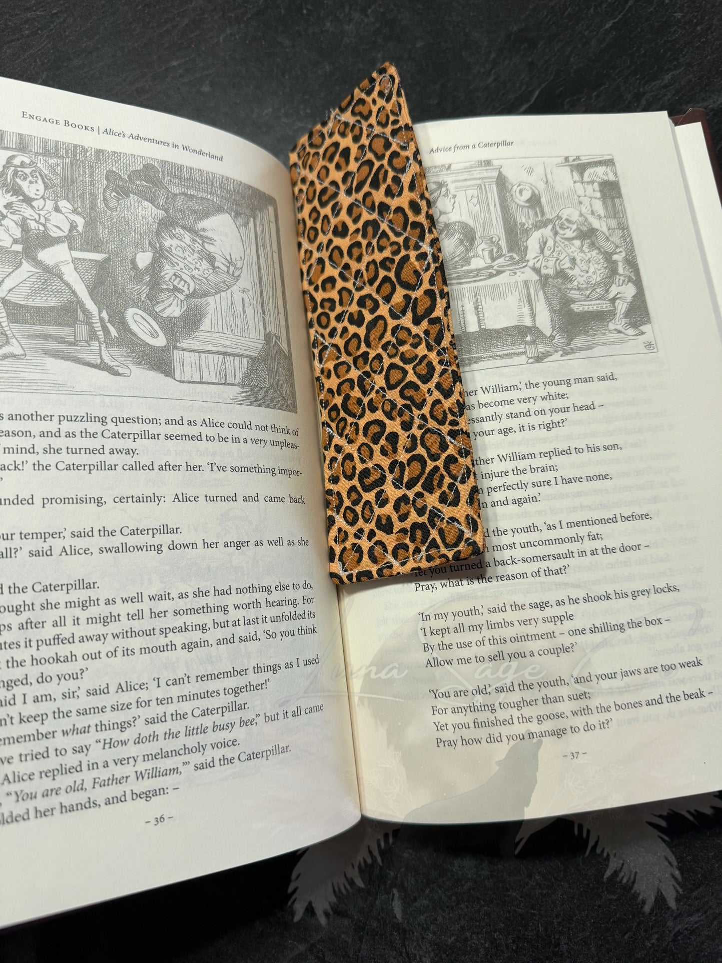 🌙 Storykeeper Bookmark